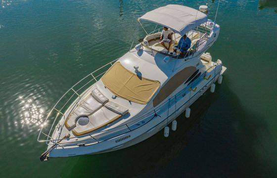 Motor yacht Azimut Azimut Fly Bridge 700hp