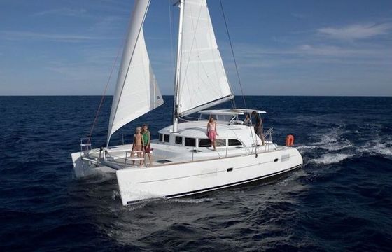 Catamaran BENETEAU Lagoon 380 12m