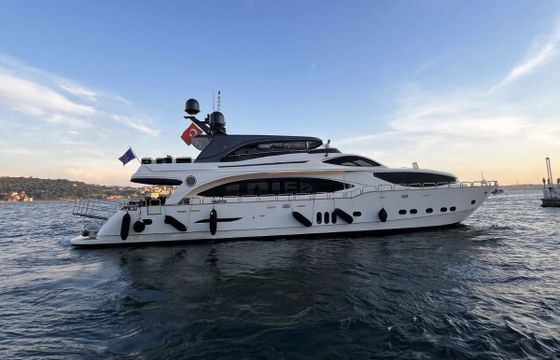 Motor yacht custom 2025 850hp