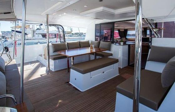 Catamaran Fountaine Pajot Saba 50 14.98m