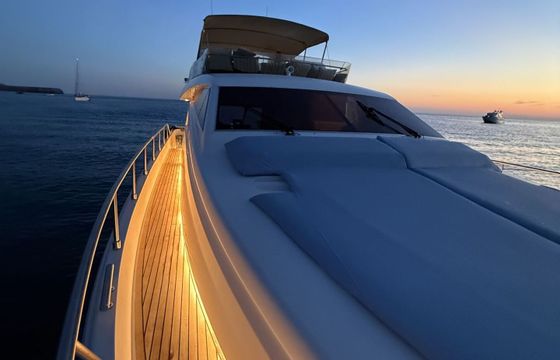 Motor yacht Ferreti 70 3000hp