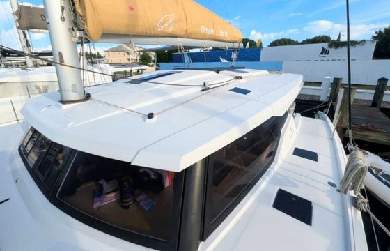 Catamaran Fountaine Pajot Astrea 42 with watermaker 12.58m