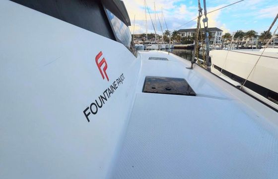 Catamaran Fountaine Pajot Astrea 42 with watermaker 12.58m