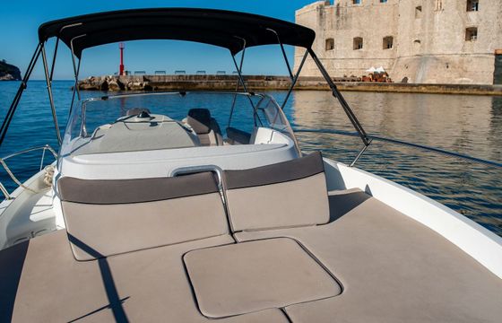 Motorboat Jeanneau Cap Camarat 7.5 wa 250hp