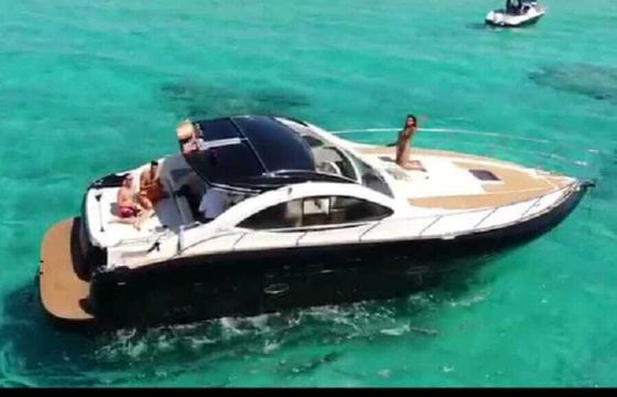 Motorboat BRUNO ABATTE G42 940hp