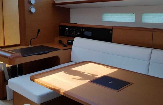 Sailboat Jeanneau Sun Odyssey 519 15.75m