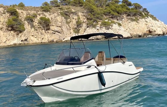 Motorboat Quicksilver Activ 605 Sundeck 150hp