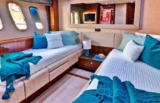 Motor yacht 2010 Sunseeker