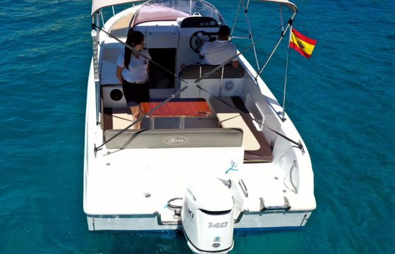 Motorboat SAVER Motor Boat cabin 620 wa
