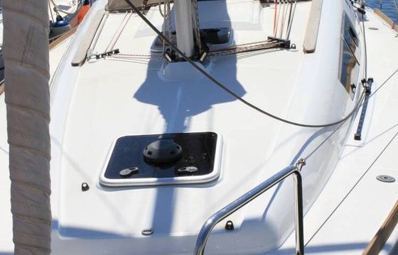 Sailboat Jeanneau Sun Odyssey 33i 9.74m