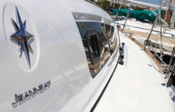 Sailboat Jeanneau Sun Odyssey 33i 9.74m