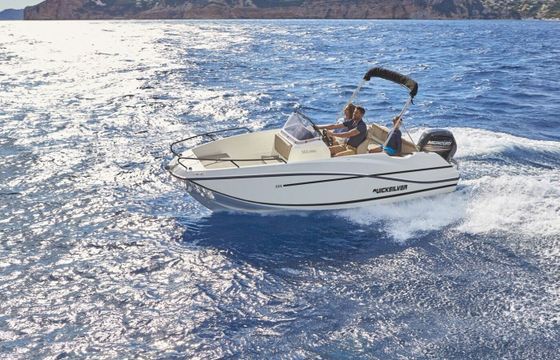 Motorboat Quicksilver Activ 555 Open