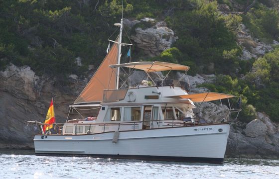 Motorboat Grand Banks 36 classic 220hp