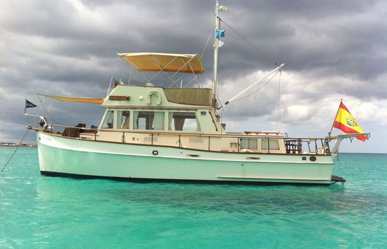 Motorboat Grand Banks 36 classic 220hp