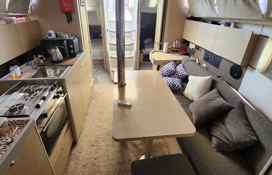 Sailboat Beneteau Oceanis 35.1 10.7m