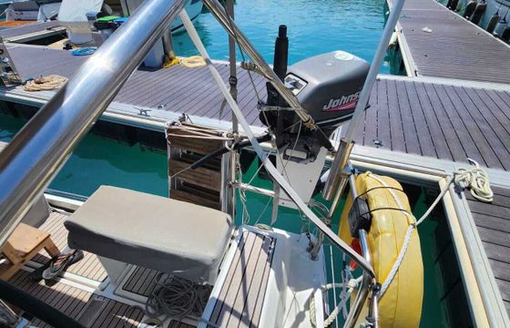 Sailboat Beneteau Oceanis 35.1 10.7m
