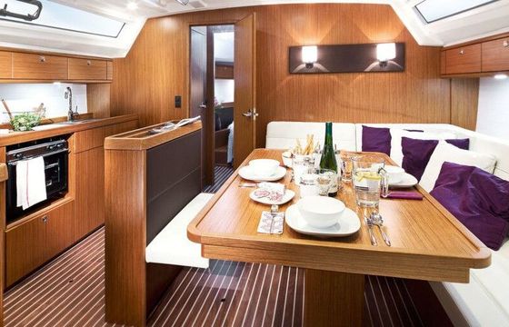 Sailboat Bavaria Cruiser 46 14.27m