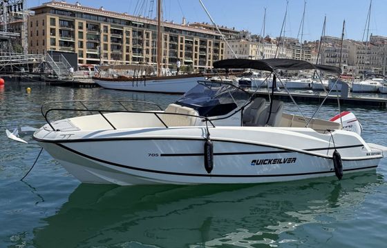 Motorboat Quicksilver 705 150hp