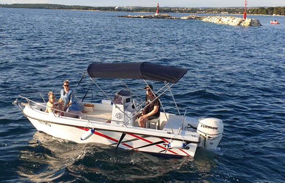 Motorboat Polyform Triakis 17.5 75hp