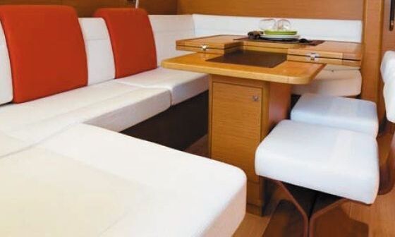 Sailboat JEANNEAU SUN ODYSSEY 469 14.05m