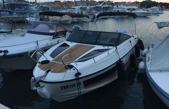 Motorboat Quicksilver Activ 755 Cruiser 250hp