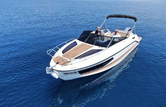 Motorboat Quicksilver Activ 755 Cruiser 250hp