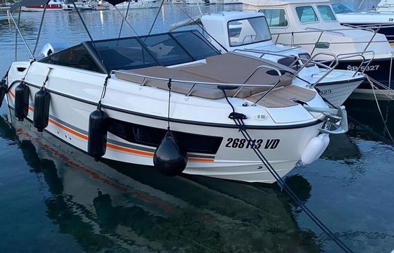 Motorboat Quicksilver Activ 755 Cruiser 250hp