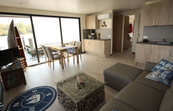 Houseboat Gielissen Floating 44 (Schwimmferienhaus)