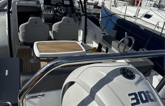 Motorboat Jeanneau Cap Camarat 7.5 WA Série 3 300hp