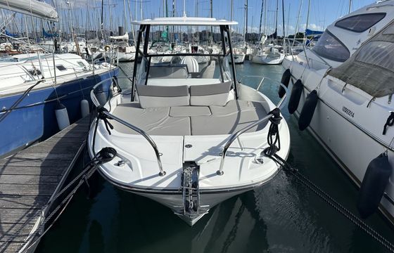 Motorboat Jeanneau Cap Camarat 7.5 WA Série 3 300hp