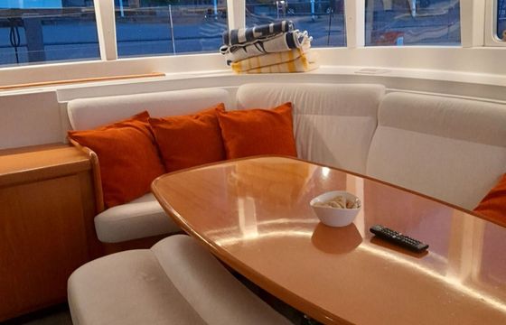 Catamaran LAGOON 440 Charter edition 13.6m