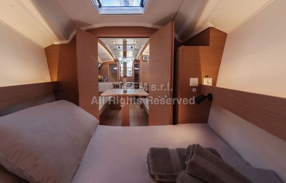 Sailboat Jeanneau Sun Odyssey 349 10.34m