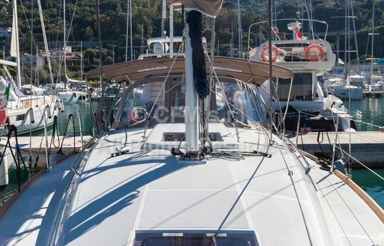 Sailboat Jeanneau Sun Odyssey 349 10.34m