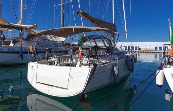 Sailboat Jeanneau Sun Odyssey 349 10.34m