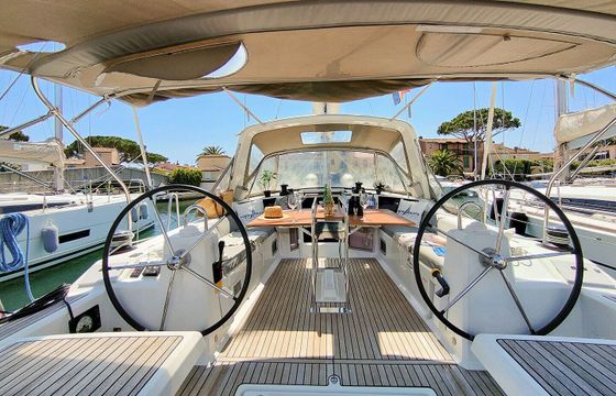 Sailboat Beneteau Oceanis 41 12m