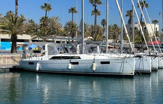 Sailboat Beneteau Oceanis 41.1 12.43m