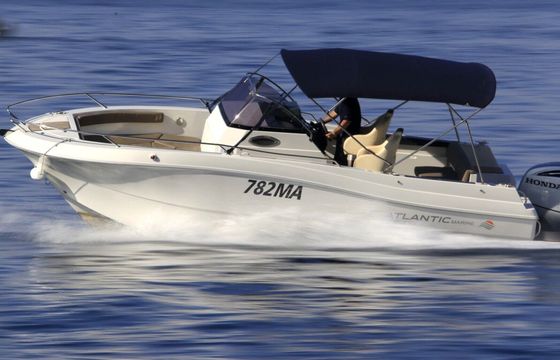 Motorboat Atlantic Marine 750 250hp
