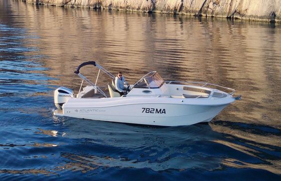 Motorboat Atlantic Marine 750 250hp
