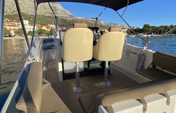 Motorboat Atlantic Marine 750 250hp