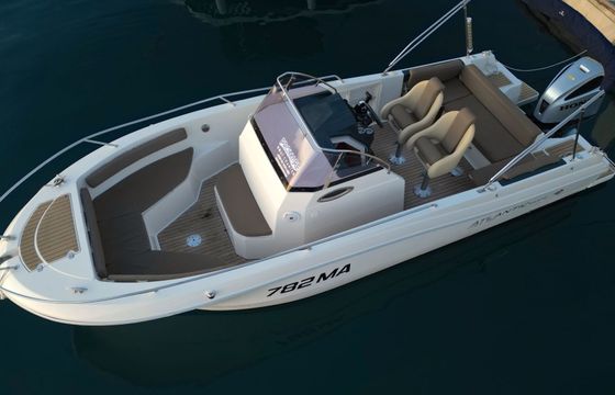 Motorboat Atlantic Marine 750 250hp