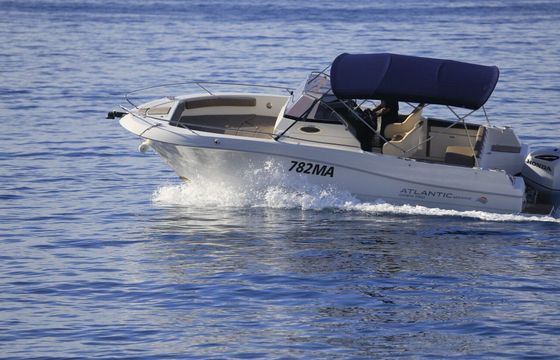 Motorboat Atlantic Marine 750 250hp