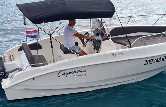 Motorboat Cayman Yacht 585 130hp