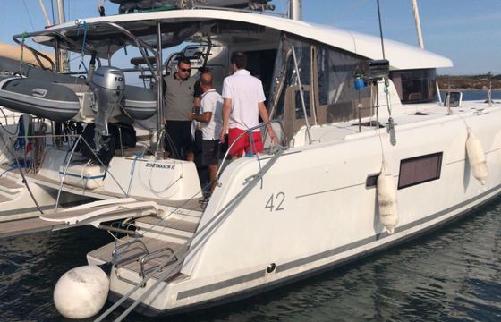 Catamaran LAGOON 42 12.94m