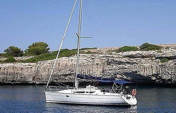 Sailboat Jeanneau Sun Odyssey 32I refit 2022 9.6m
