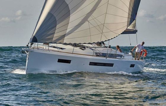 Sailboat Jeanneau Sun Odyssey 490 14.42m