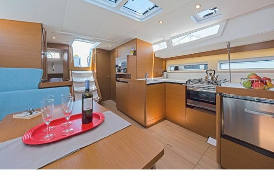 Sailboat Jeanneau Sun Odyssey 490 14.42m