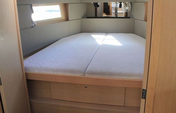 Sailboat Beneteau Oceanis 38.1 11.5m