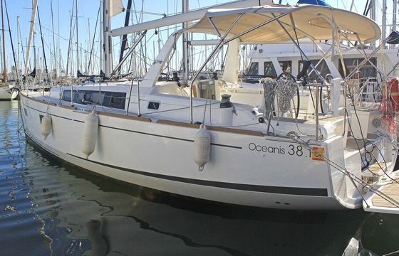 Sailboat Beneteau Oceanis 38.1 11.5m