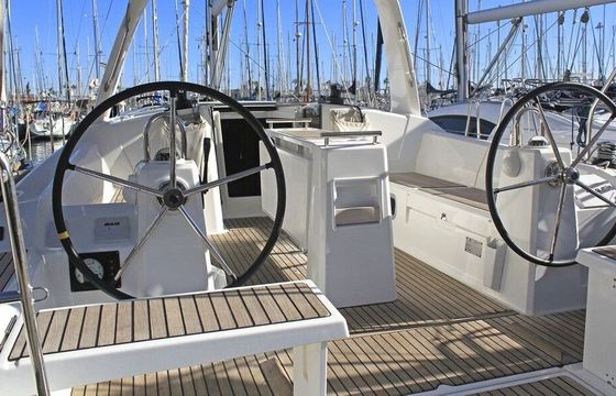Sailboat Beneteau Oceanis 38.1 11.5m