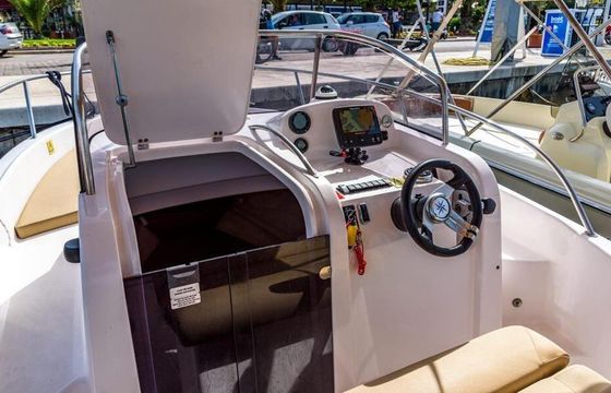Motorboat Elan Elan 650 Cabin 150hp